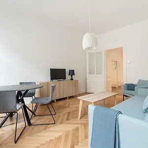 universum-apartment-2.vienna-besthotels.com/