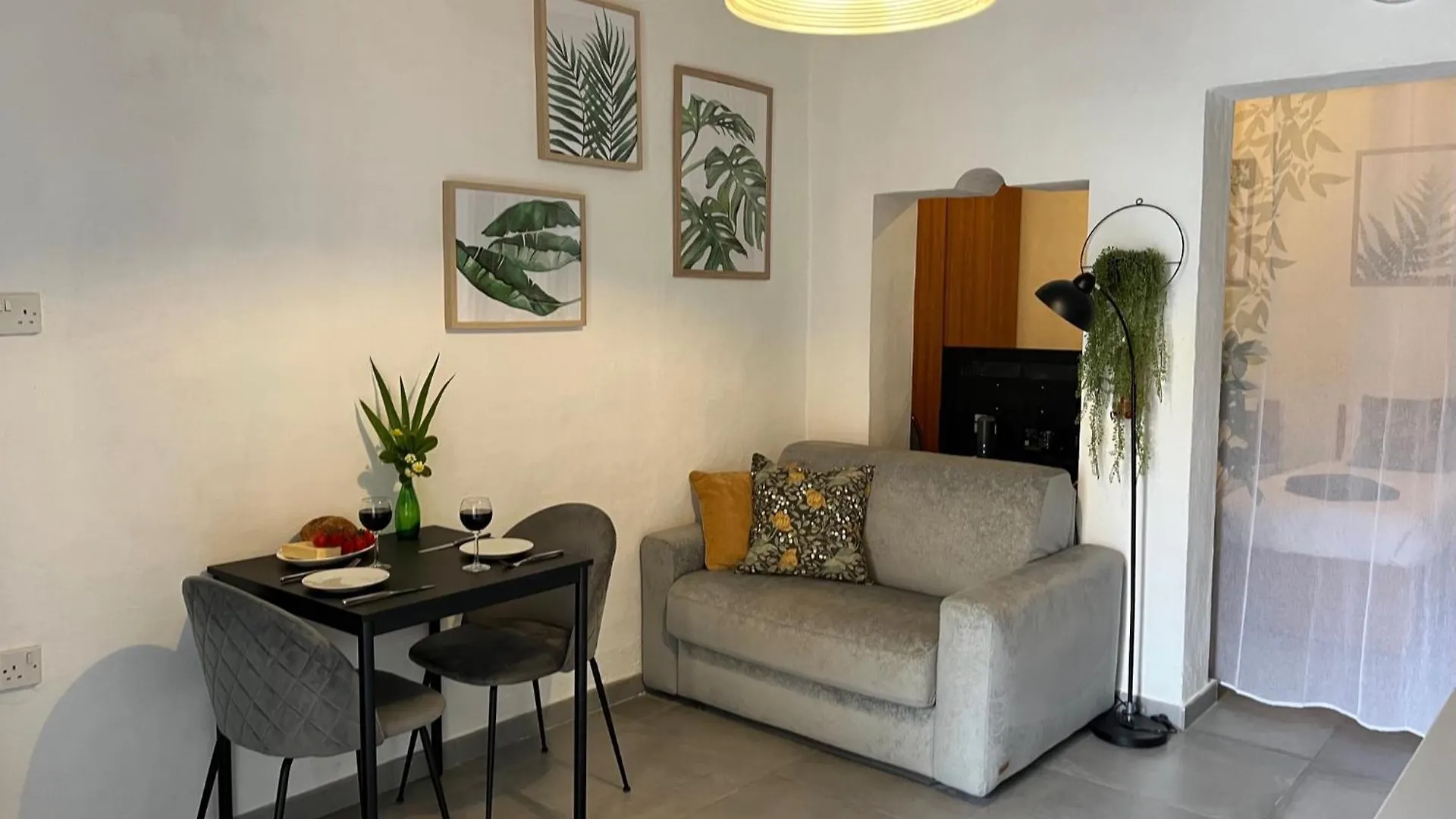 شقة Cozy Flat. Swim Beach 2 Minutes Walk. The Old Valletta Mcri1-1