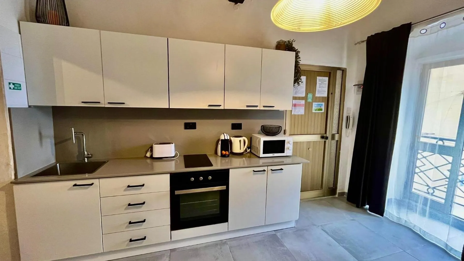 شقة Cozy Flat. Swim Beach 2 Minutes Walk. The Old Valletta Mcri1-1 مالطا